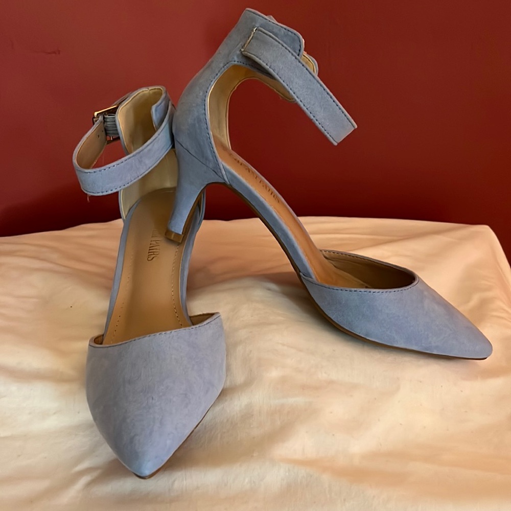 Blue kitten heels